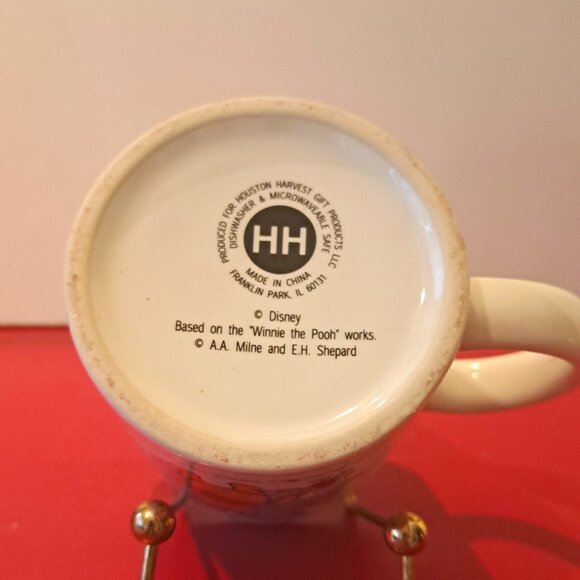 Pooh and Piglet Mug - Picture 2 of 5